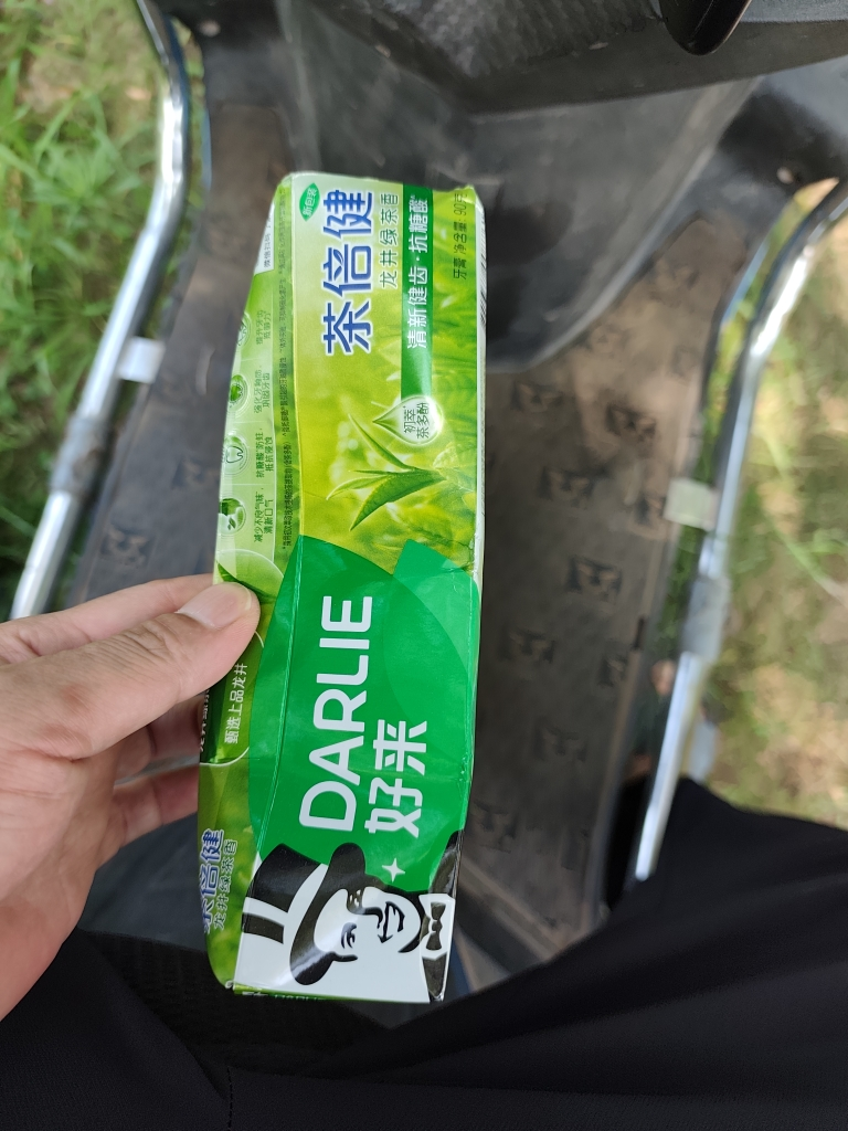 DARLIE好来(原黑人)初萃茶多酚牙膏茶倍健龙井绿茶健齿防蛀清新口气90g晒单图