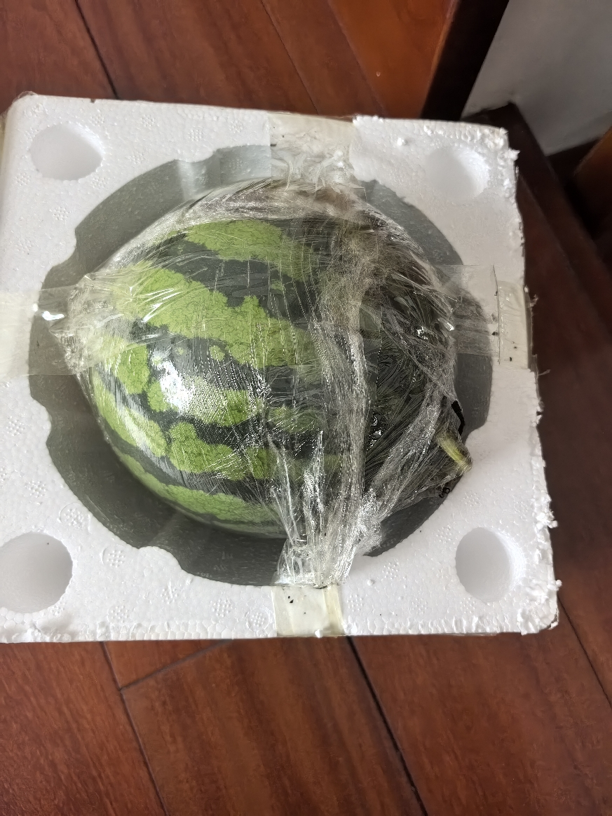 [西沛生鲜] 云南 新鲜麒麟西瓜 1个 4-5斤 新鲜水果 汁多肉甜晒单图