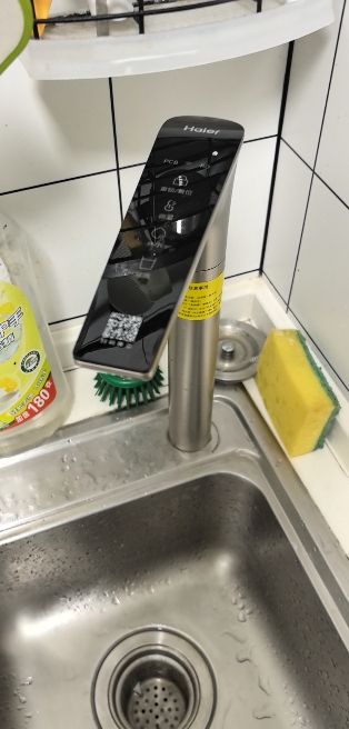 海尔(Haier)鲜活水净水设备净热一体机净水器新品家用直饮加热一体反渗透厨下 HKC2400-R961HU1晒单图