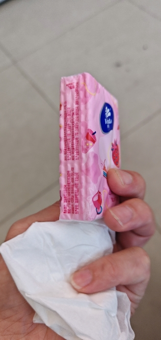 维达超韧草莓印花手帕纸4层5张24包 外出便携小包实惠餐巾纸面巾纸卫生纸纸巾(新旧包装交替发货)晒单图