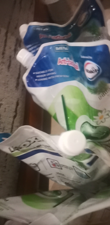 威露士洗衣液la有氧洗5斤装(松木2L袋装+手洗500ml) 除菌除螨温和洁净 内衣清洁晒单图