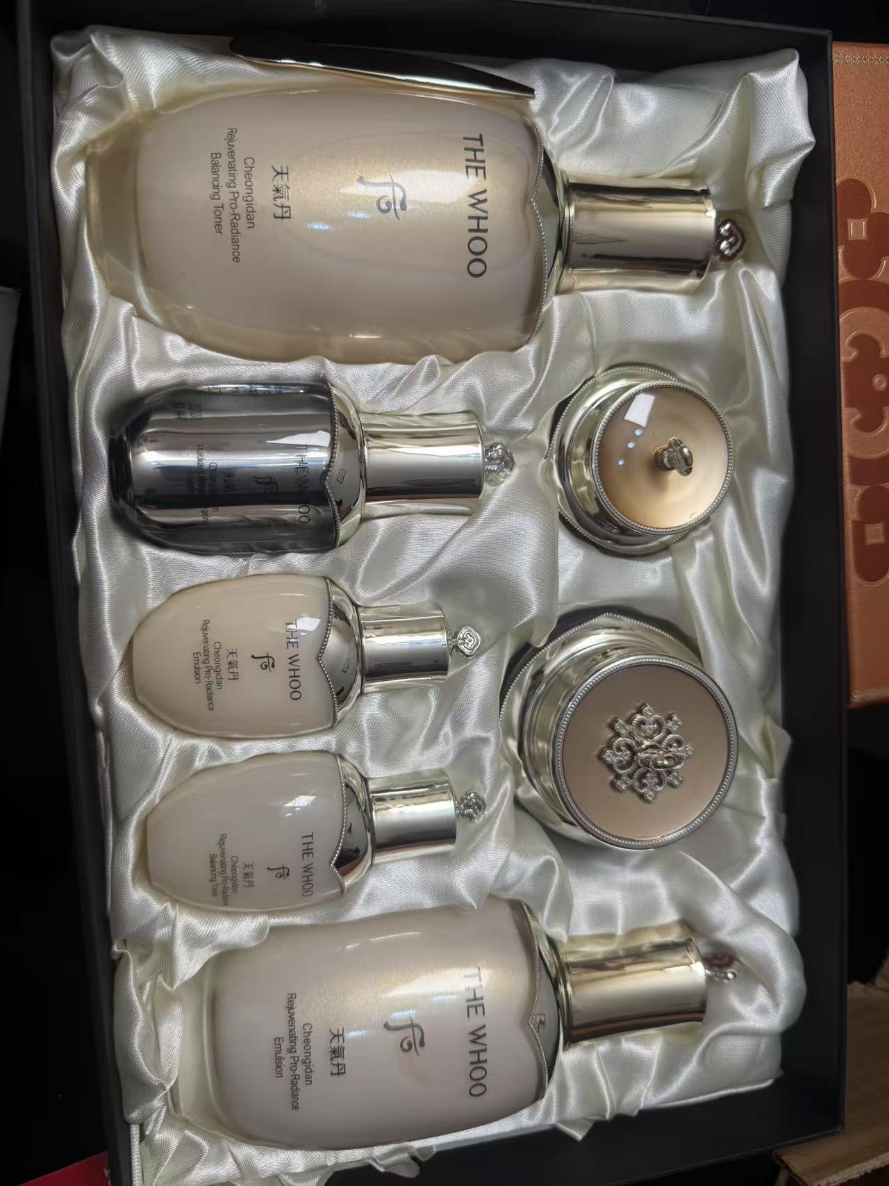 后(Whoo)套装盒套装护肤化妆品保湿 面部护肤套装礼盒 后天气丹pro水乳霜七件套 新版升级晒单图