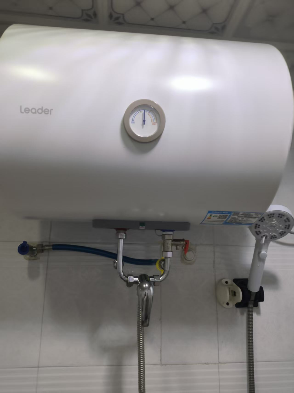 [租房神器]Leader 40升电热水器 海尔智家LES40H-LC(1) 1500W速热 致密保温层 二级能效晒单图
