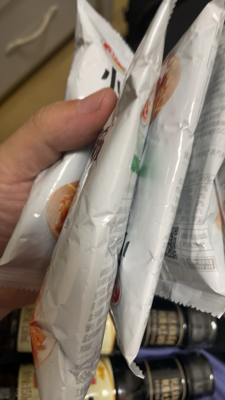 卫龙辣条小面筋散装5小包香辣网红小吃休闲零食品素肉聚餐晒单图