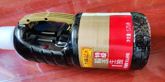 李锦记(LEE KUM KEE)精选生抽酱油 特级0添加防腐剂调味品拌饭酱油凉拌菜调料火锅蘸点1.75L晒单图