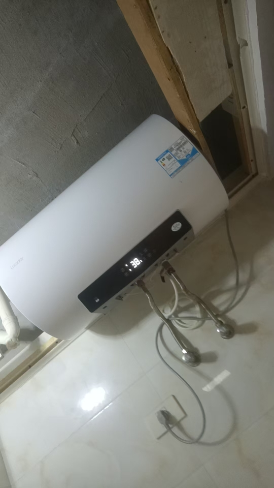 海尔(Haier)电热水器[咨询客服领国补]智家出品一级能效家用储水式电热水器速热节能 60L 2200W晒单图