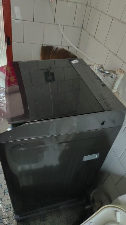小天鹅(LittleSwan)洗衣机波轮全自动家用8KG 深层去污净洗新风换气 一键智洗宿舍租房神器 TB80V27T晒单图