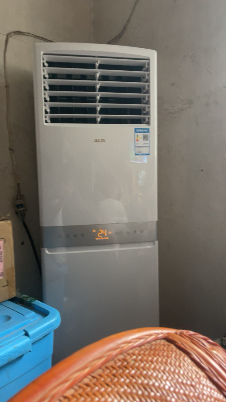 奥克斯(AUX)空调 3匹立式柜机 新三级能效 变频 冷暖两用 节能省电 家用商铺客厅立式方柜晒单图