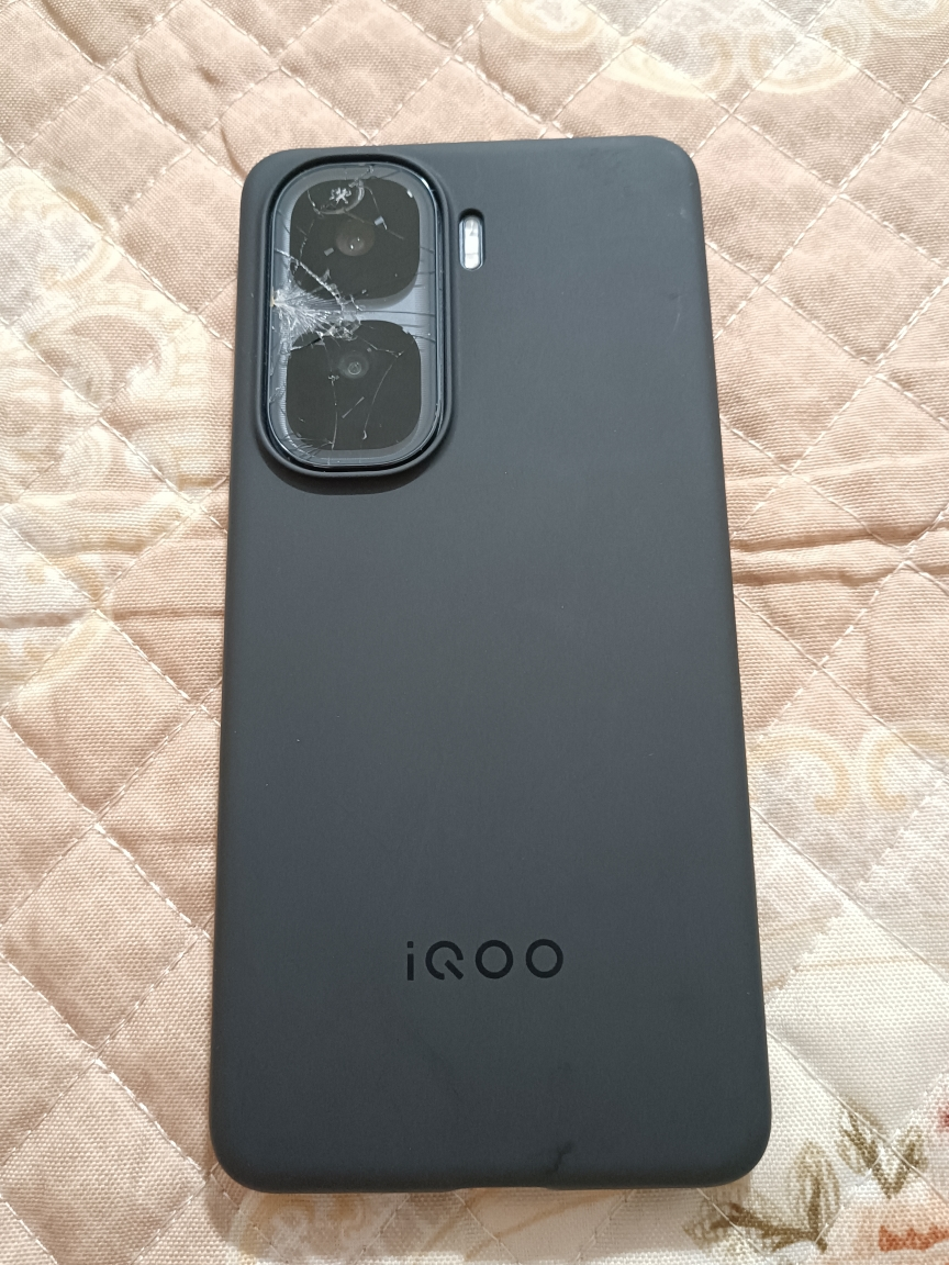 iQOO Neo10 Pro+ 疾影黑 16GB+512GB 全网通5G新品手机骁龙8至尊移动版旗舰芯片6800mAh蓝海电池超级快充120W高性能电竞游戏拍照游戏学生手机晒单图