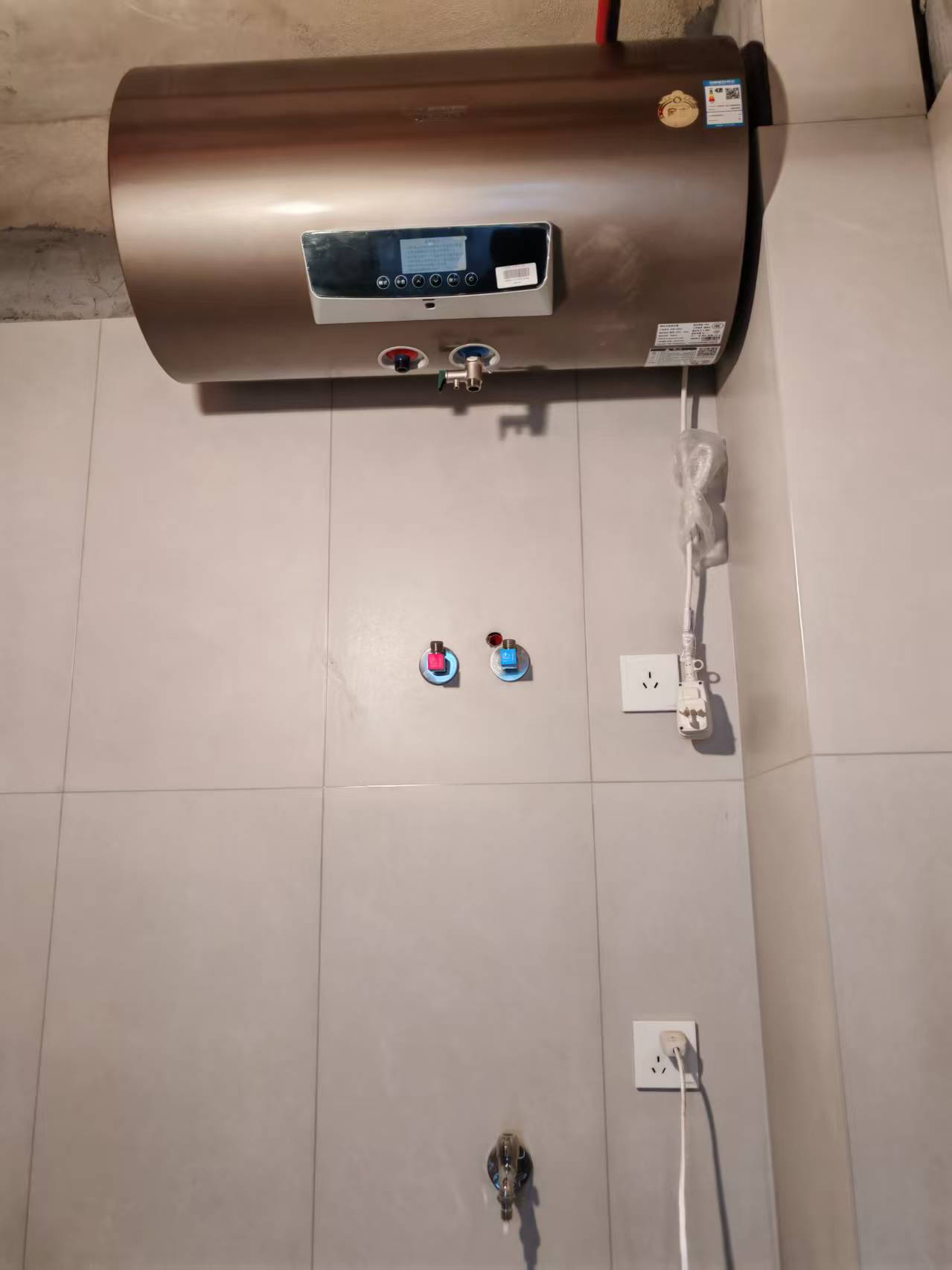 史密斯60升电热水器 国家补贴 专利免更换镁棒 金圭内胆 短款 速热节能 CEWH-60ED3 一级能效晒单图