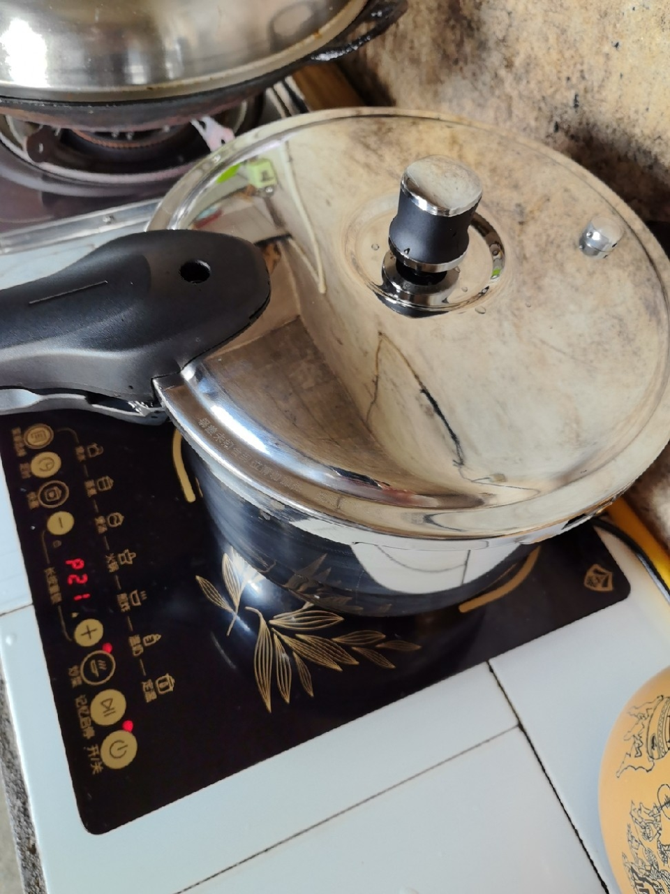 苏泊尔(SUPOR)银河星压力锅304加厚不锈钢高压锅压力煲电磁炉燃气灶明火通用24cm快煮锅 YS24E晒单图