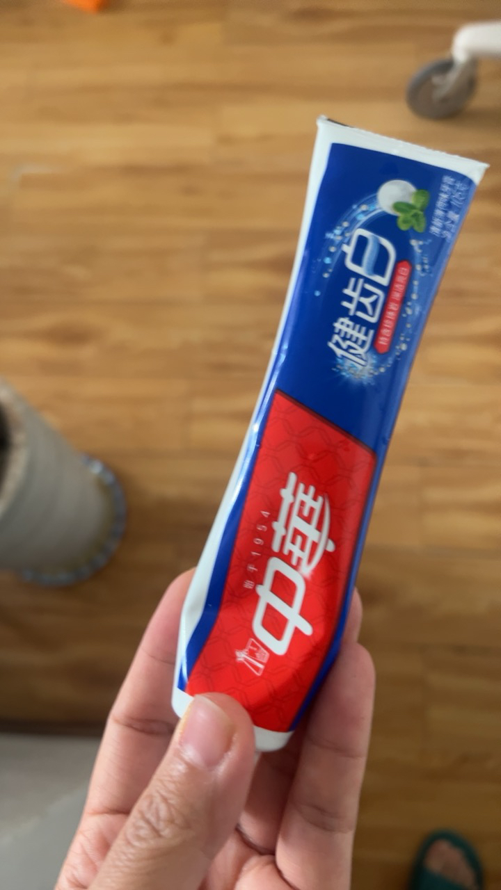 中华健齿白牙膏清新薄荷味小苏打去除牙渍茶渍烟渍清新口气 规格多选 健齿白[清新薄荷]105g*4支晒单图