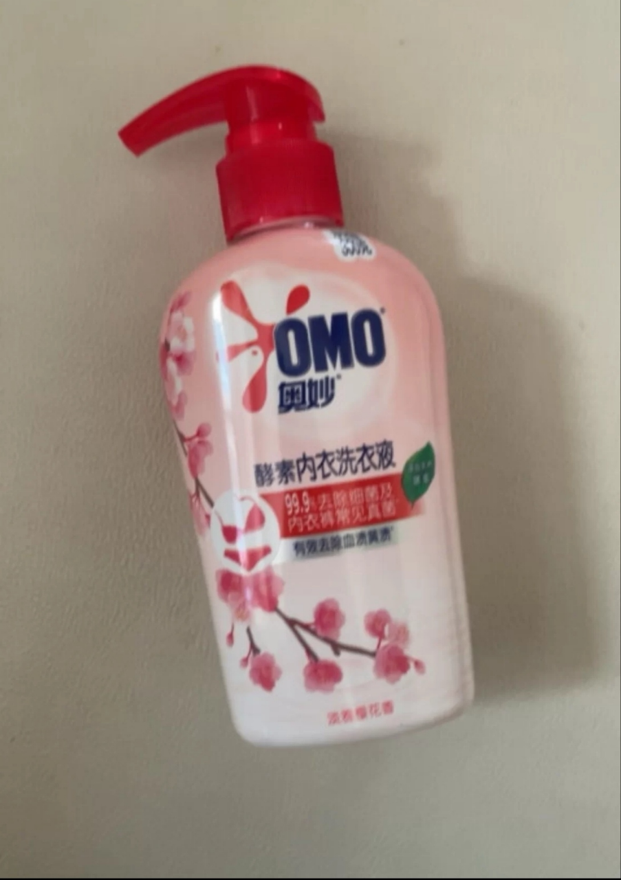 奥妙(OMO)酵素内裤内衣洗衣液樱花300g 除真菌 去血渍 专用 抑菌 女士晒单图
