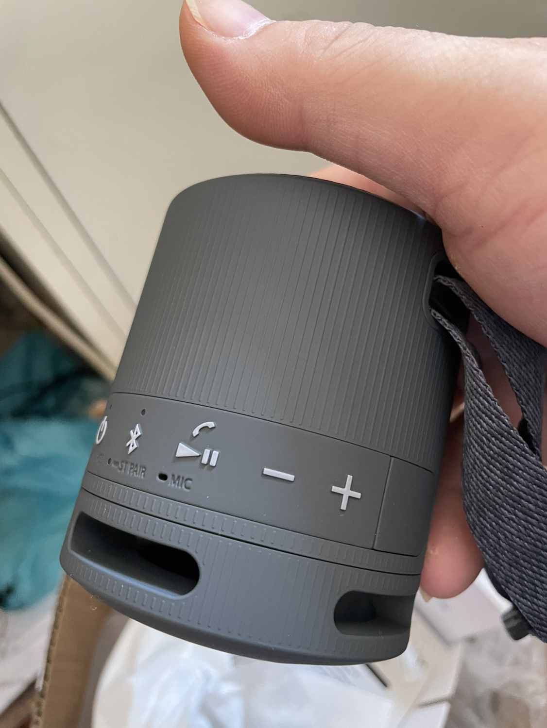 Sony/索尼小钢炮 SRS-XB100 防水重低音便携无线扬声器 蓝牙音箱 黑色晒单图