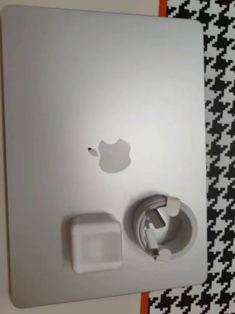 Apple 2025款 MacBook Air 13英寸 M4(10+8核) 16G 256G 银色晒单图