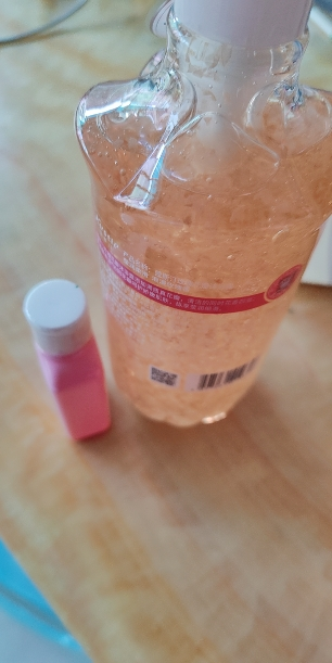 蔻斯汀Kustie 新升级真玫瑰花瓣沐浴露720g 香氛洗浴温和清洁晒单图