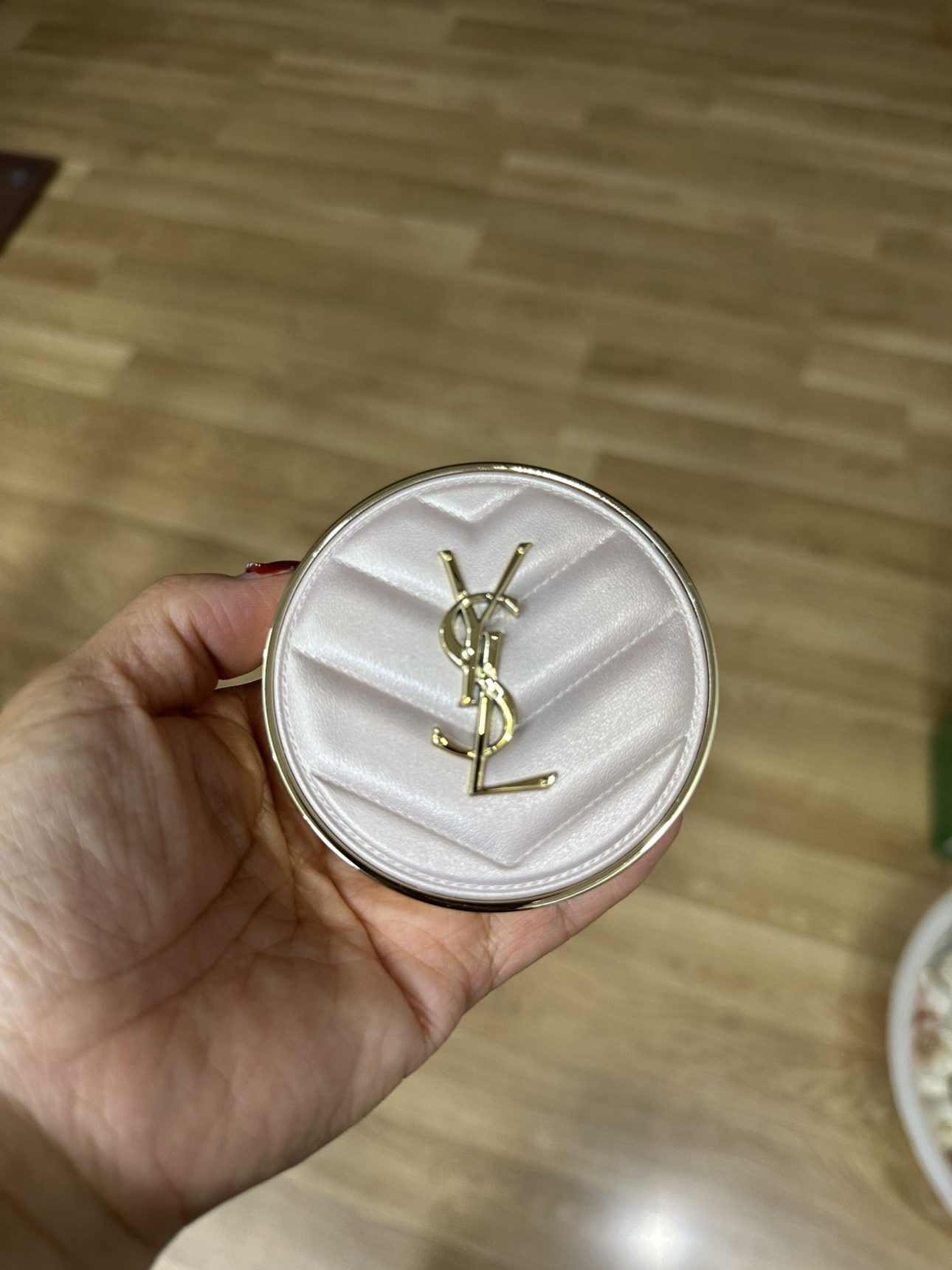 圣罗兰(YSL)持妆遮瑕防晒粉底液 遮瑕持久皮气垫12g 粉皮革气垫#B10晒单图