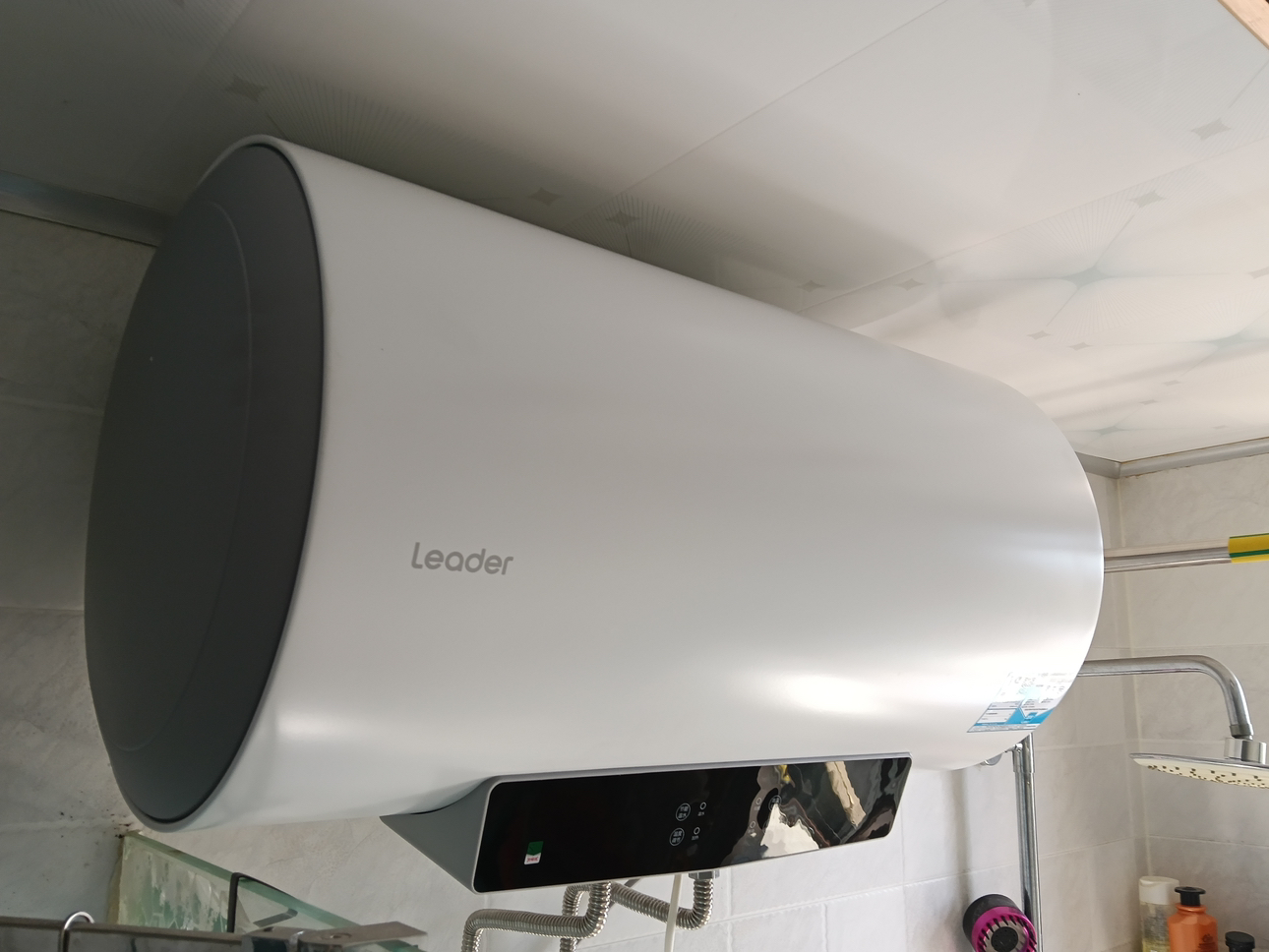 海尔(Haier)电热水器[咨询客服领国补]Lerder智家出品一级能效家用储水式电热水器速热节能 60L 2200W晒单图