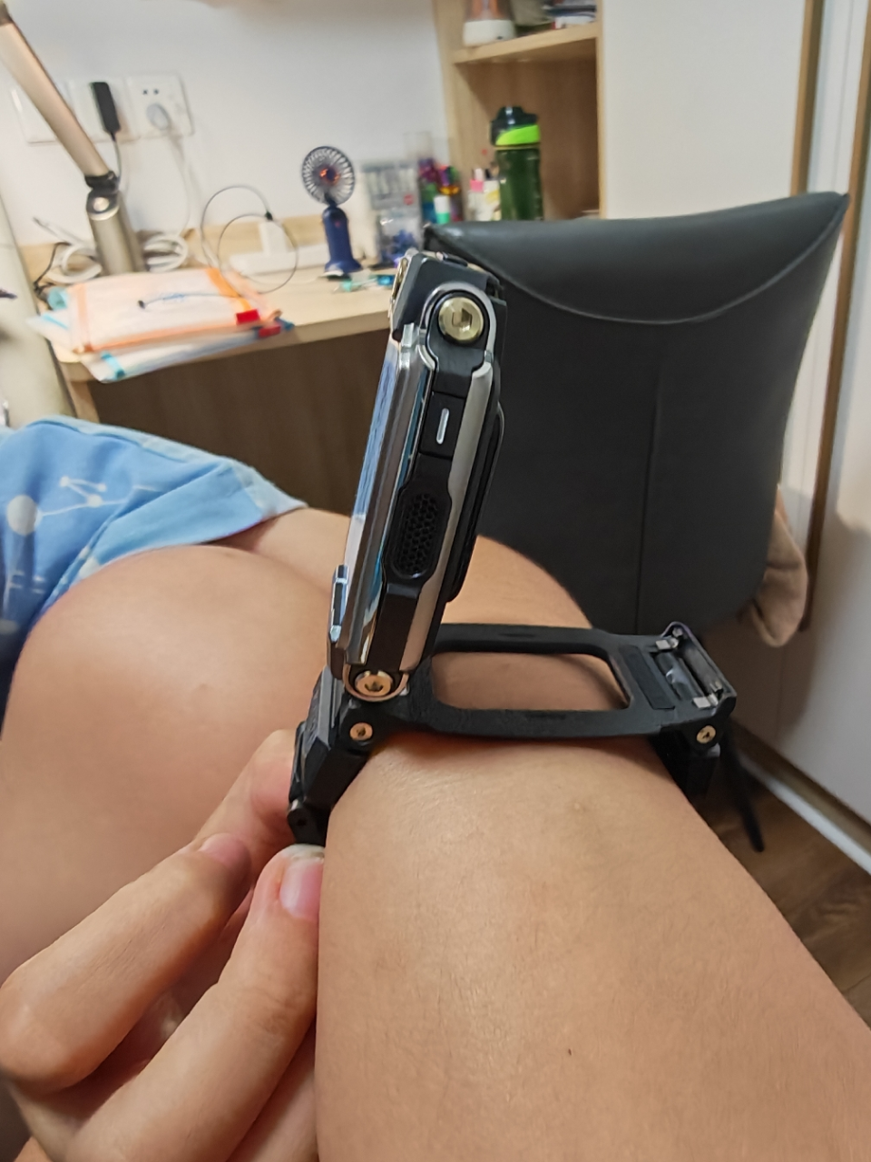 小天才儿童电话手表Z11少年版 墨韵黑全球版防水GPS定位智能手表学生儿童移动联通电信4G视频拍照双摄手表手机男女孩晒单图