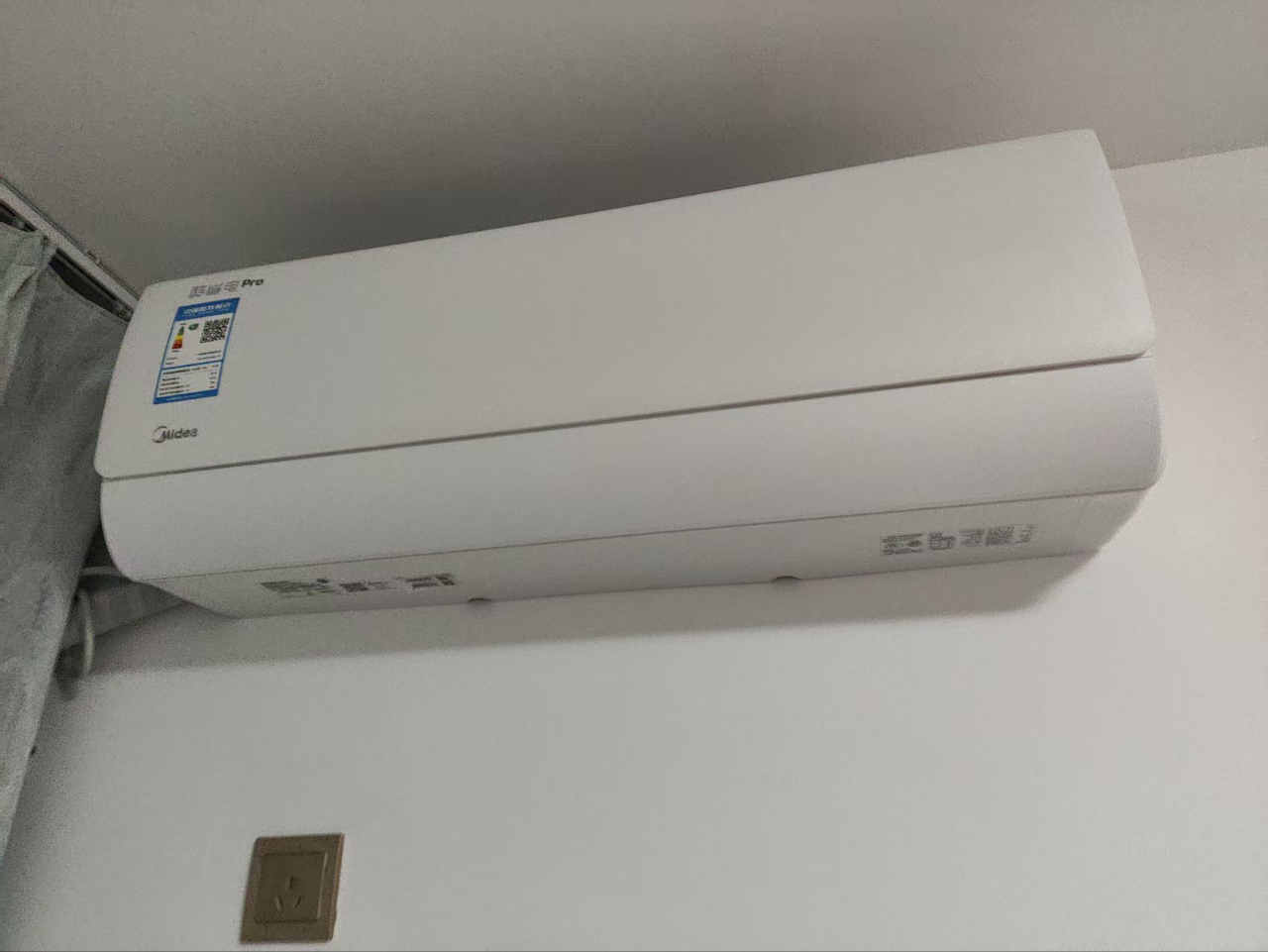 美的(Midea)空调挂机酷省电Pro大1.5匹家用一级能效变频冷暖客厅卧室壁挂式空调KFR-35GW/N8KS1-1P晒单图