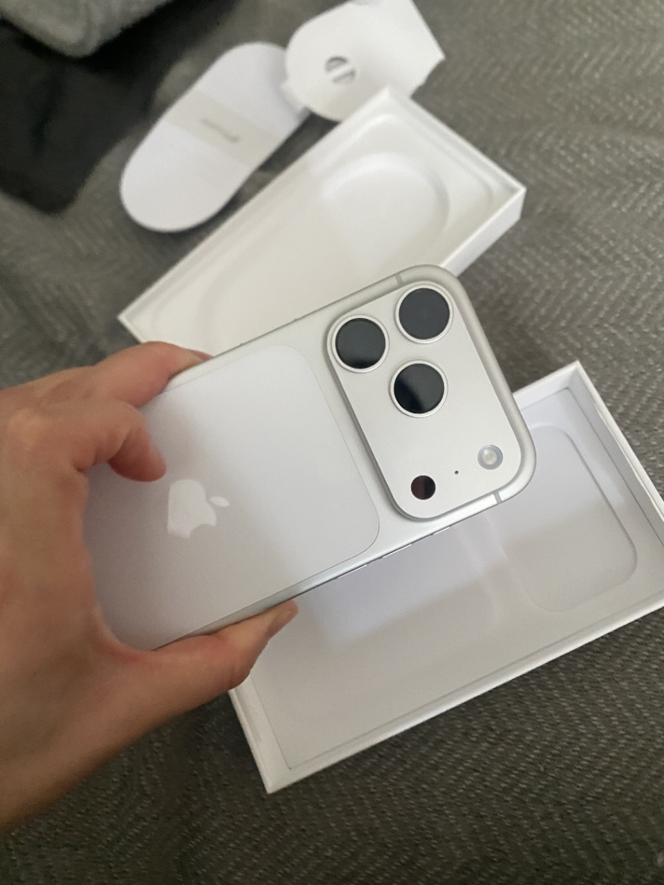 Apple iPhone 17 Pro 256G 银色[需现场签收激活]5G全网通手机 全新正品国行晒单图