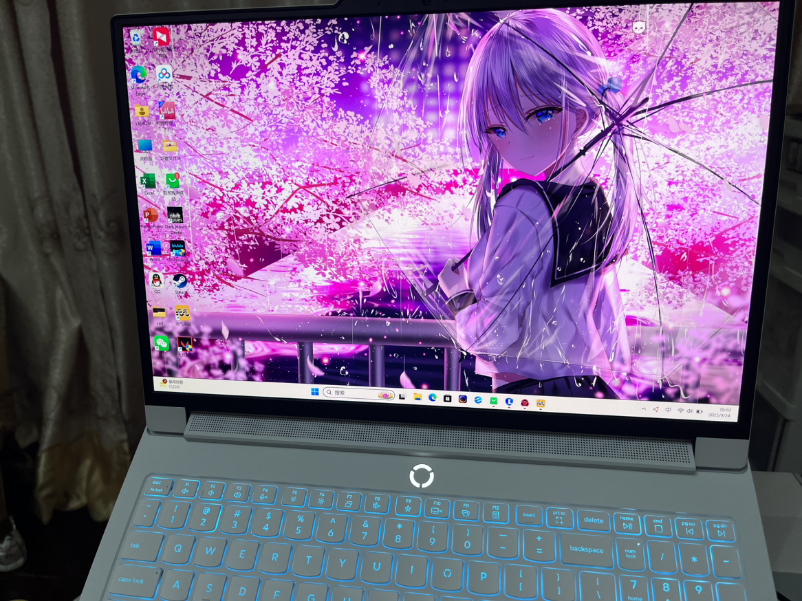 联想(Lenovo)拯救者R9000P 2025 AI元启16英寸电竞游戏本笔记本电脑(锐龙 9 9955HX 32G 1T RTX5060 2.5k 240Hz OLED)冰魄白晒单图