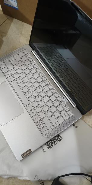 联想(Lenovo)YOGA Air 14 AI元启 14英寸轻薄笔记本Ultra7-155H 32G 1TSSD 集显 2.8K OLED屏 120Hz 非触控 浅海贝 官方标配晒单图