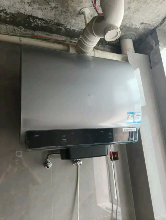 海尔(Haier)超薄扁桶双胆60升家用电热水器3300W小魔盒镁棒免更换小蓝瓶 变频速热 BK5[以旧换新]晒单图