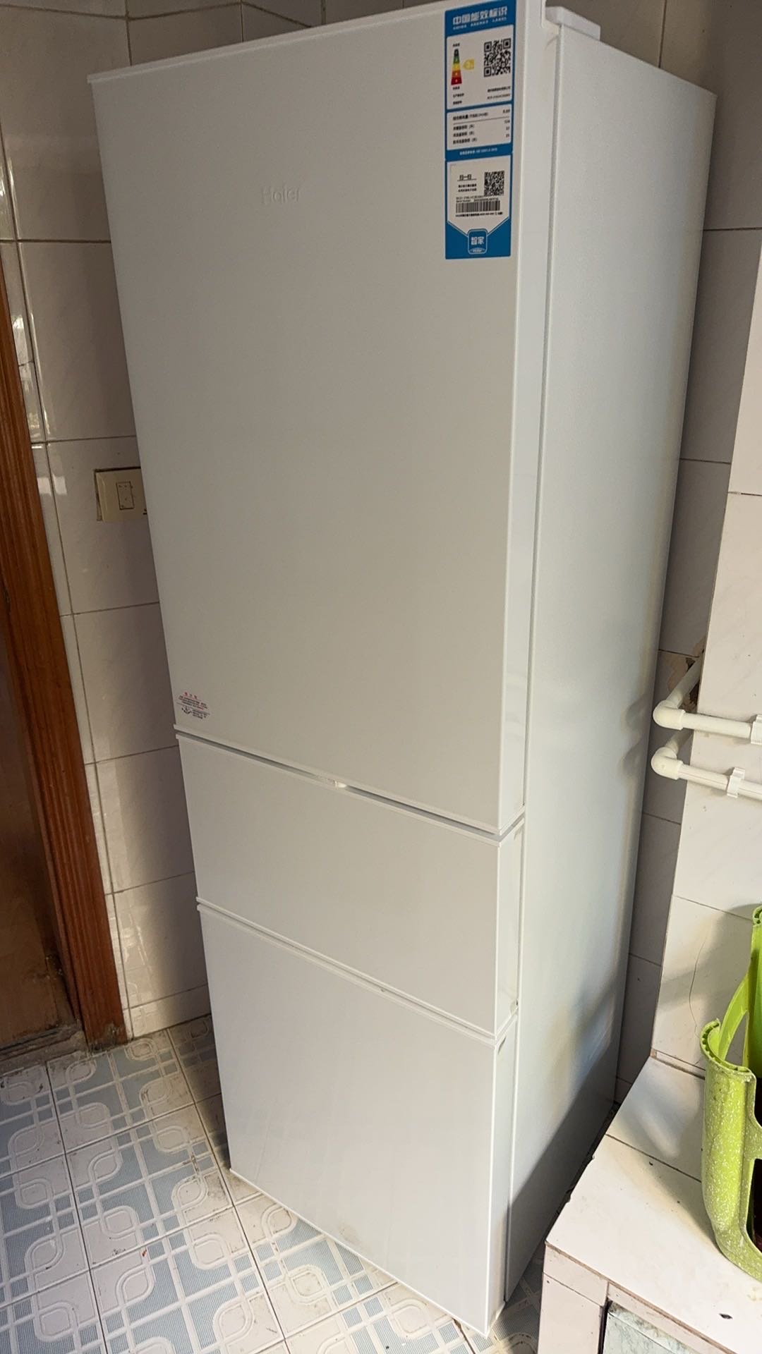 海尔(Haier)216升三门冰箱 时尚白色 007软冷冻 静音 小巧不占地BCD-216LHC3E0WV晒单图