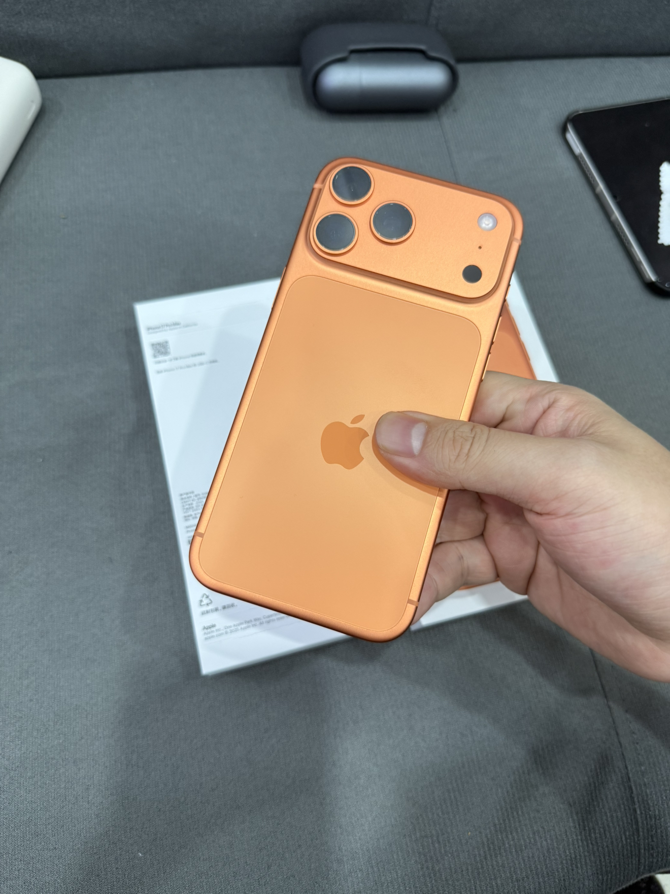 Apple iPhone 17 Pro Max 256G 星宇橙色 移动联通电信5G手机晒单图