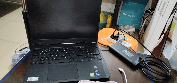 惠普(HP)暗影精灵11高性能游戏笔记本电脑(14代i9-14900HX RTX5070 32G 1TBSSD QHD240Hz 四分区键盘)16-am0004TX晒单图