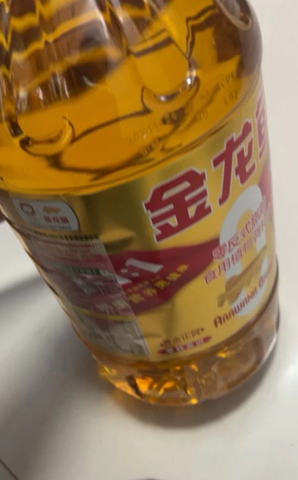 金龙鱼 黄金比例食用植物调和油 5L(非转)桶装食用油 炒菜烹饪煎炸家用油晒单图