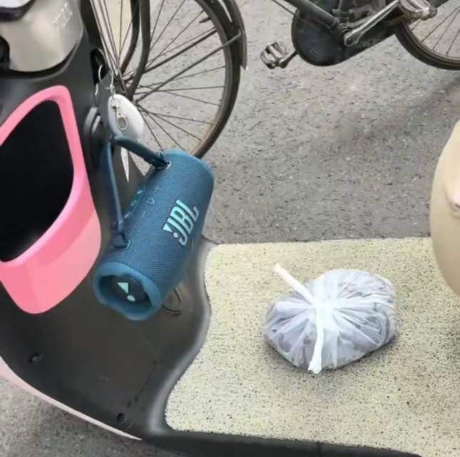 JBL CHARGE6 冲击波六代 海军蓝晒单图