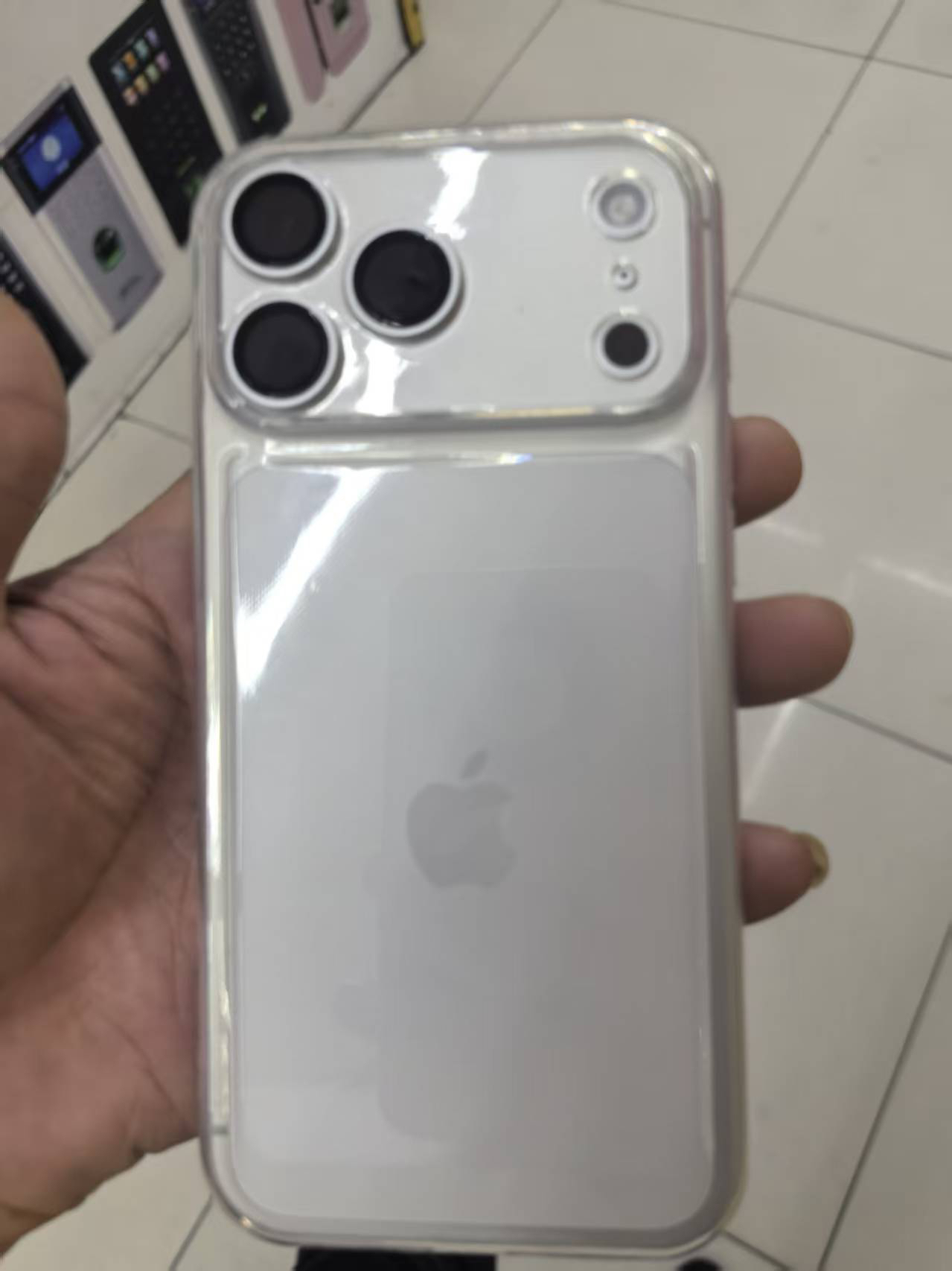 Apple iPhone 17 Pro Max 256G 银色 移动联通电信5G手机晒单图