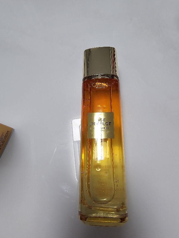 欧莱雅金致臻颜花蜜胶原精粹水(奢养精华蜜) 130ml滋润补水紧致保湿晒单图