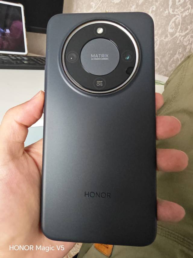 [手机]荣耀X70 12GB+256GB 幻夜黑 8300mAh青海湖大电池 5000万 OIS 超清防抖影像 荣耀绿洲护眼屏 5G智能手机晒单图