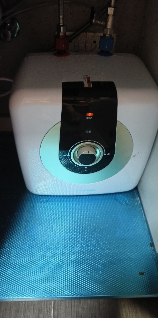 阿诗丹顿(USATON)储水式电热水器小厨宝1500W一级能效高效节能8升厨宝KX08-8J15S上出水晒单图