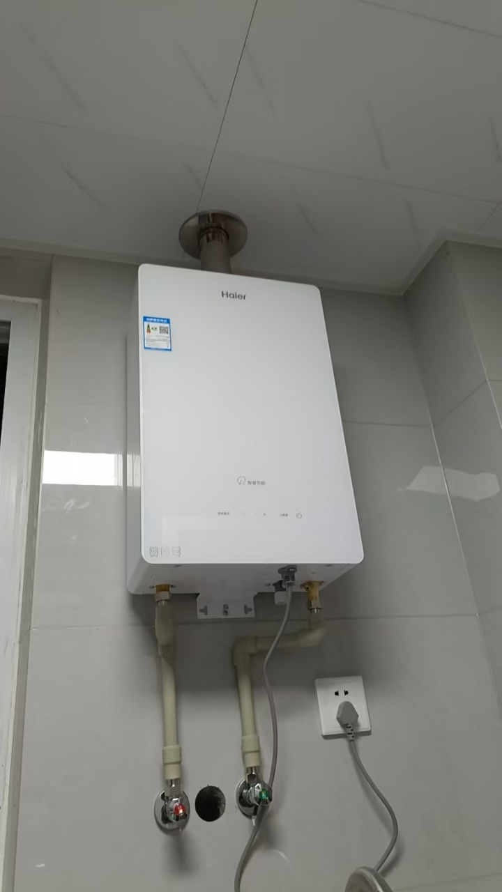 海尔16升燃气热水器水气双调恒温抑菌防冻钢化玻璃外观WIFI智控晒单图