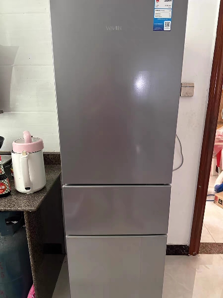 [自营]美的(Midea)220升三门三温租房家用客厅宿舍小型冰箱三开门节能省电以旧换新BCD-220TM[国家补贴]晒单图