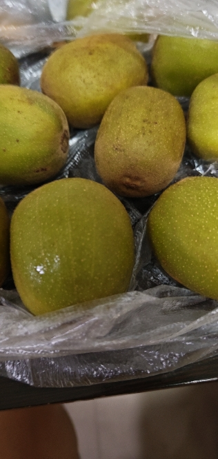 [熊猫鸟]四川红心猕猴桃 15枚装(单果70-90g中果) 猕猴桃奇异果 四川红心猕猴桃晒单图