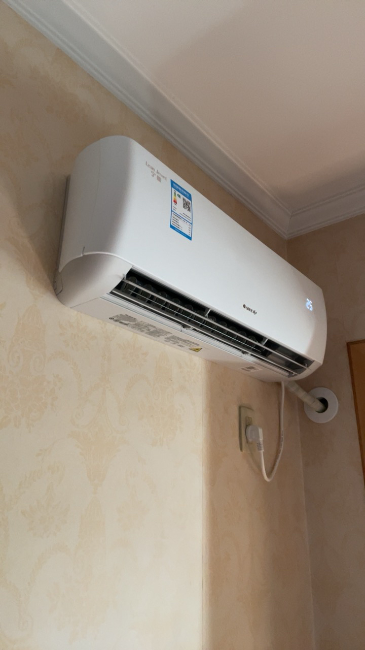 格力空调KFR-35GW/(35575)FNhAd-B1(SNWIFI)(月影白)晒单图