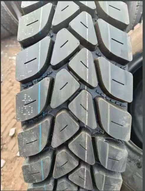 前进1600R20/16.00R20-18PR GL073A全钢子午线越野轮胎含内胎垫带晒单图