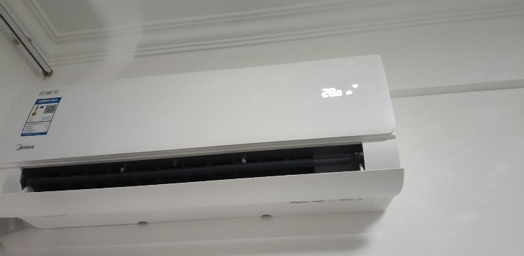 美的(Midea)空调挂机大1.5匹 酷省电Ultra新一级能效变频冷暖壁挂式卧室 KFR-35GW/N8KS1-1U晒单图