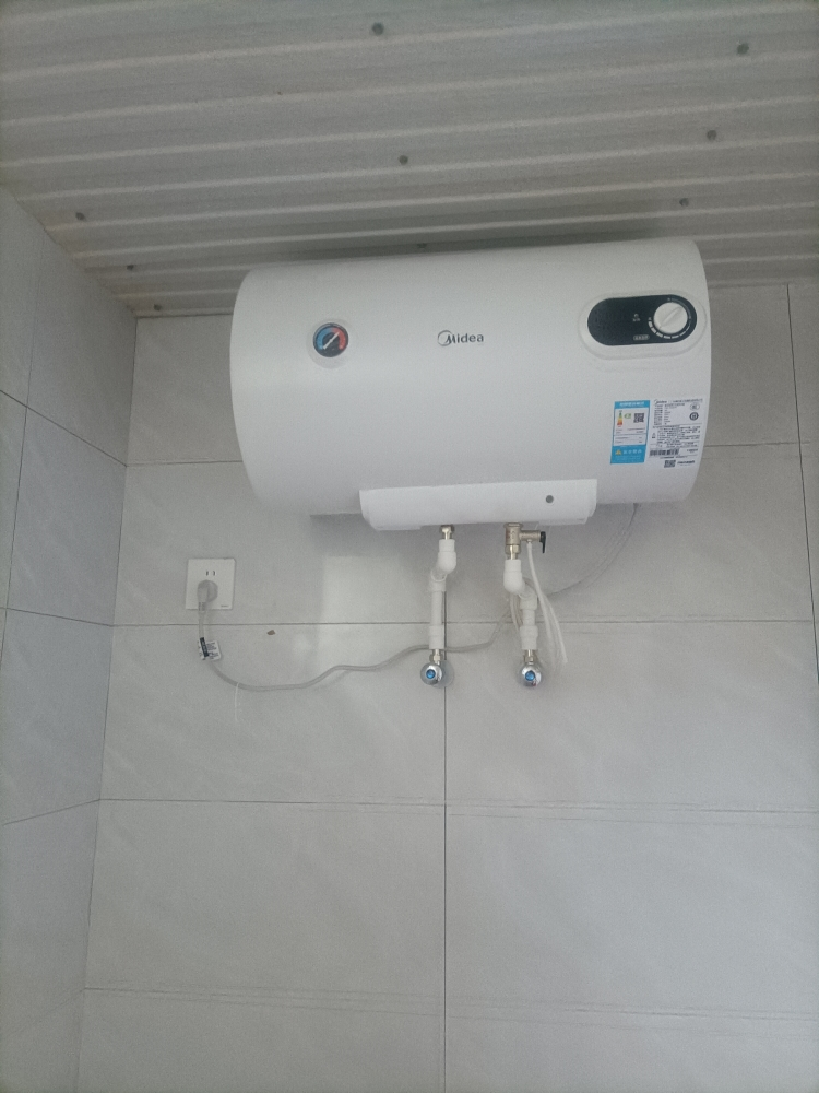 美的(Midea)热水器电热水器储水式2000W速热安全防电小型家用热水器美的洗澡机械款A3 F50-15A3(HI)晒单图