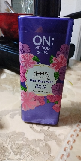 LG安宝笛香水滋润美肌持久留香补水保湿韩国进口沐浴露500ml 紫色晒单图