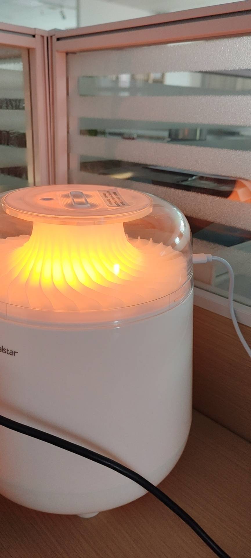 荣事达小型加湿器家用桌面卧室轻音孕妇婴儿2.5L上加水双喷头大雾量小型办公室客厅晒单图