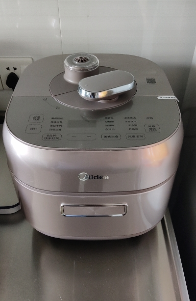 美的(Midea)电压力锅MY-S5879K 家用5L大容量自动排气IH猛火1600W双钢胆电高压锅煮饭锅智能压力锅晒单图