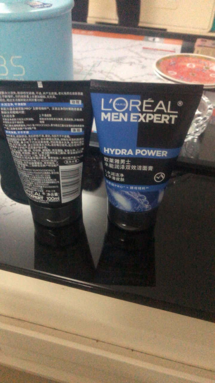 欧莱雅(LOREAL)男士水能润泽双效洁面膏100ml(深层清洁 保湿补水 各种肤质 洗面奶洁面乳)晒单图