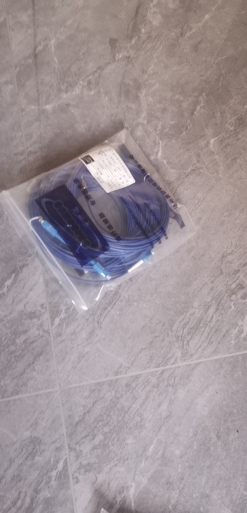 蓝色铠装尾纤 FC-SC 25米 根晒单图