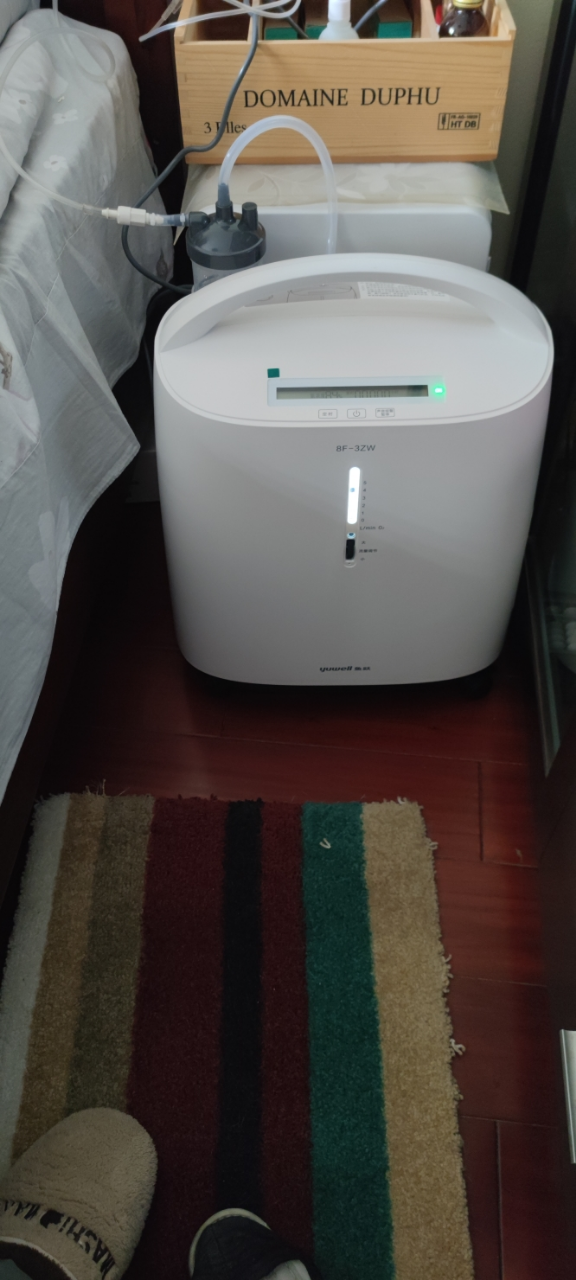 鱼跃制氧机8F-3ZW低噪音 新款3L 大流量 带雾化医用级孕妇吸氧机家庭家用老人氧气机器晒单图
